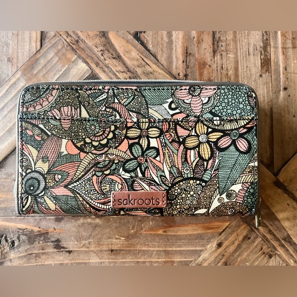 Sakroots Handbags - Sakroots Wallet